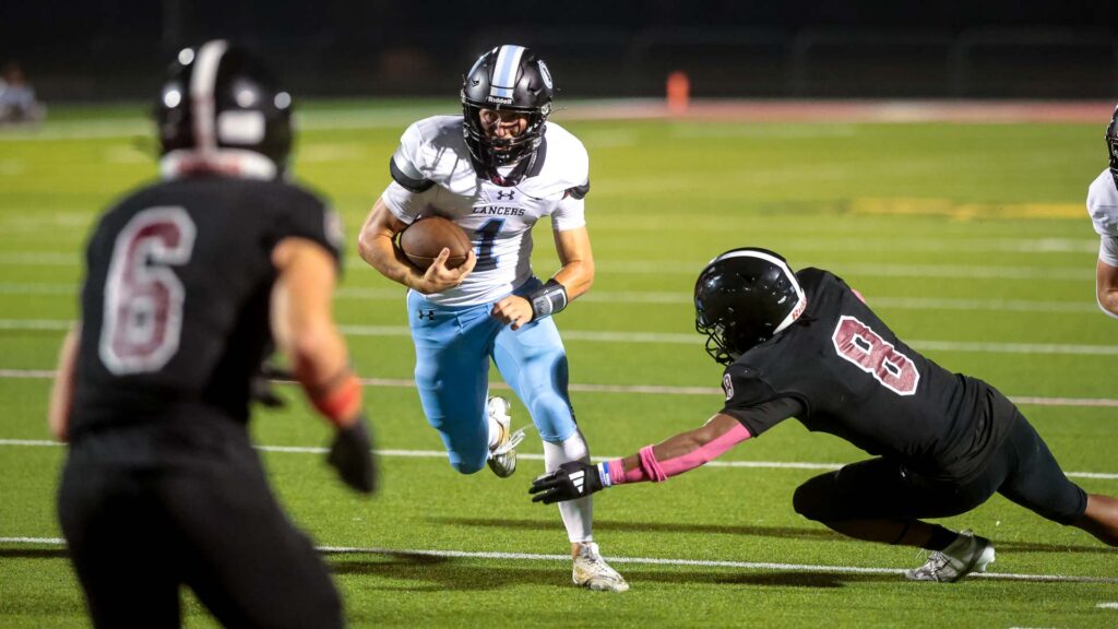 Lawrence High football vs. Shawnee MIssion East, Week 5-39